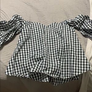 NWT Off the shoulder gingham top